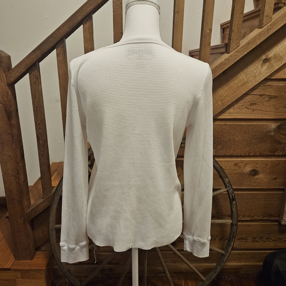 American Eagle Outfitters White Long Sleeve Tee with Red Print - Picture 4 of 7